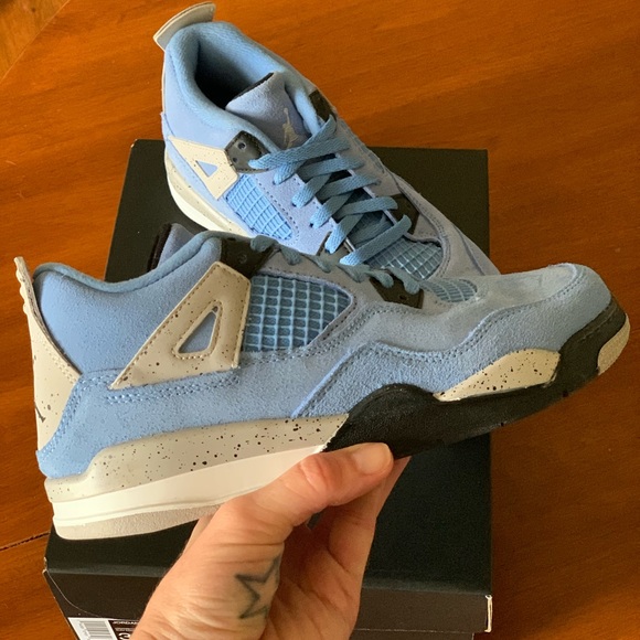 Jordan Shoes Air Jordan 4 Retro University Blue Ps Poshmark Jordan Shoes Air Jordan 4 Retro University Blue Ps Poshmark